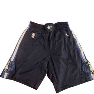 NIKE DALLAS MAVERICK TEAM BASKETBALL SHORTS